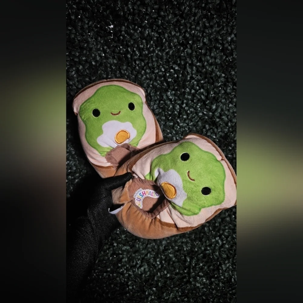 Cute Avocado Slippers